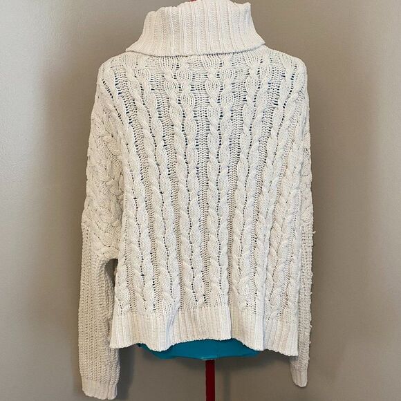 POL Oversized Cable Knit Turtleneck Womens Sweater Size M - Picture 4 of 9